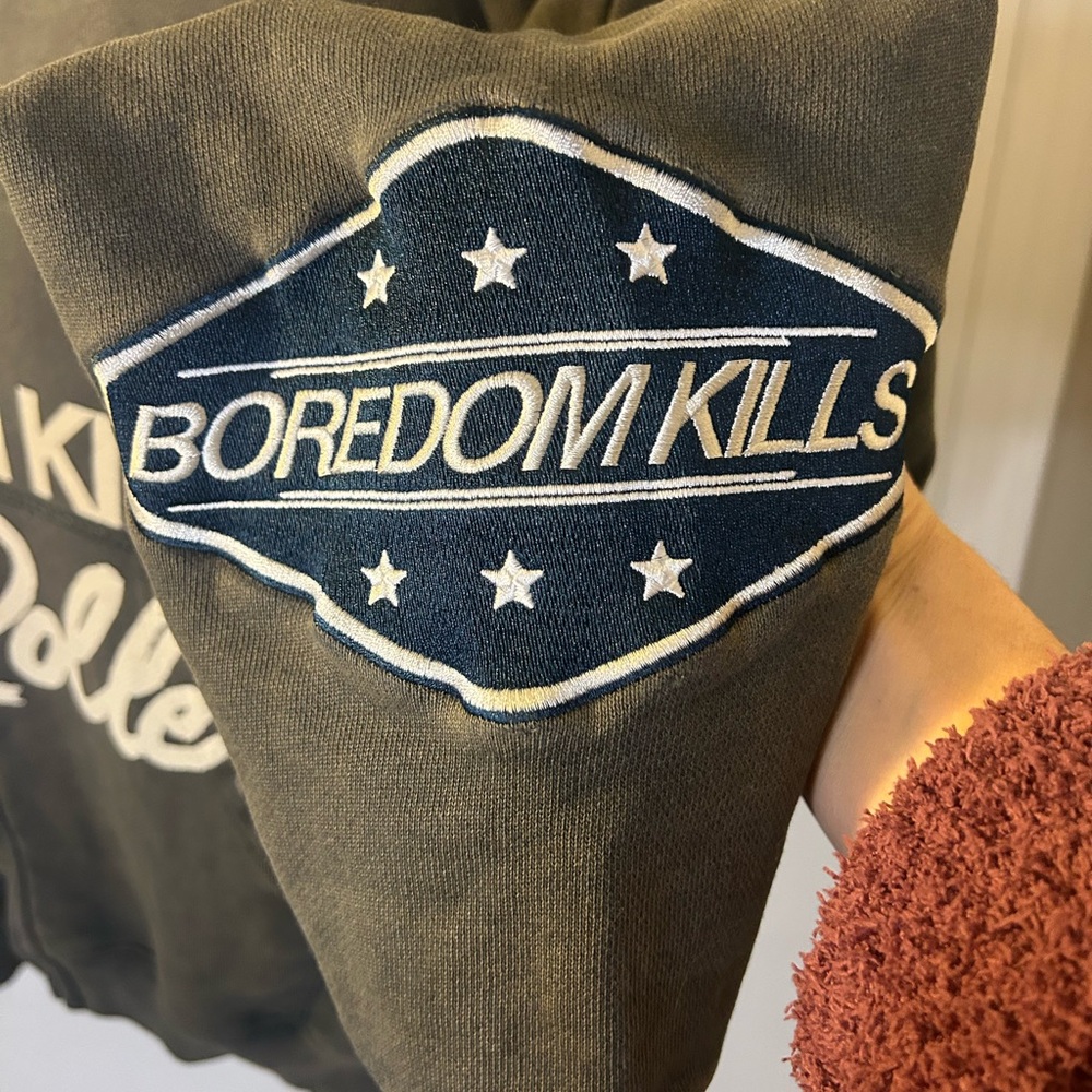 BOREDOM KILLS HIGH ROLLER HOODIE SIZE SMALL - Picture 4 of 11